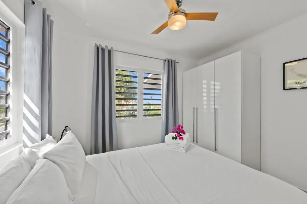 Nyaraló Barku Di Bela Villa Willemstad